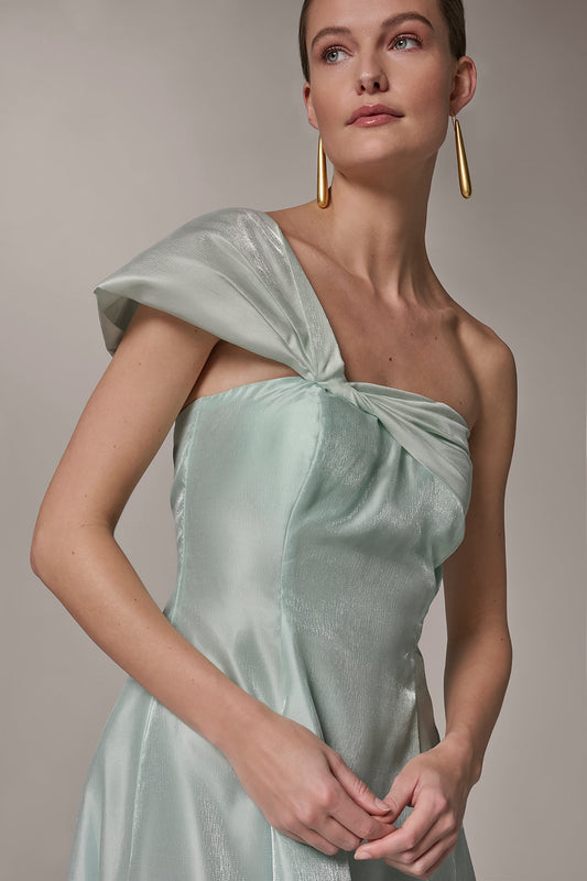 ORGANZA TWIST ONE-SHOULDER BALL GOWN