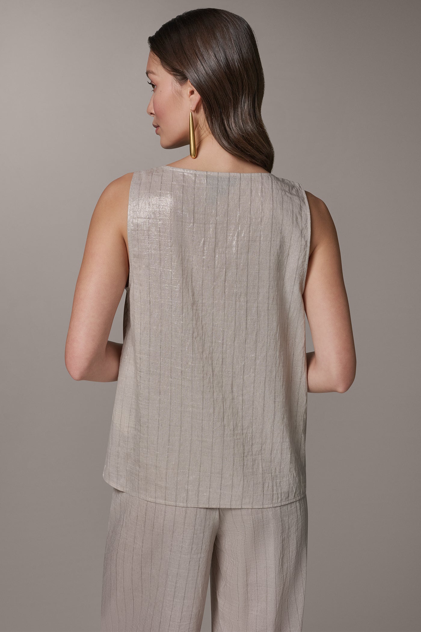 SLEEVELESS METALLIC PINSTRIPE TOP
