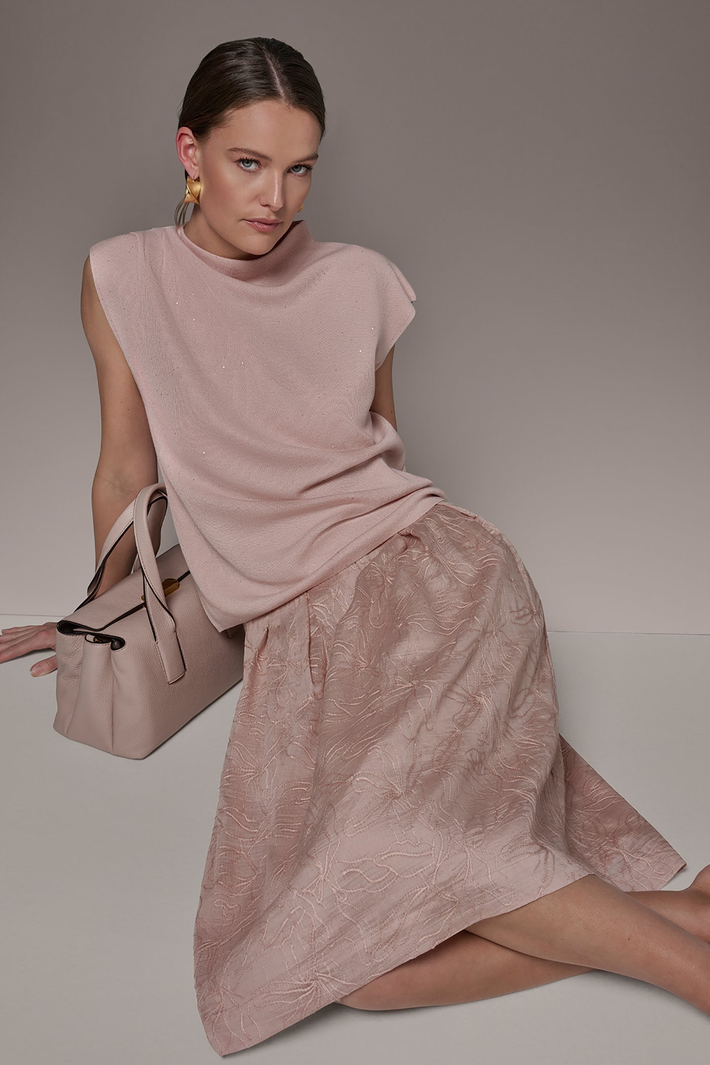 FLORAL EMBROIDERED PLEATED A-LINE SKIRT