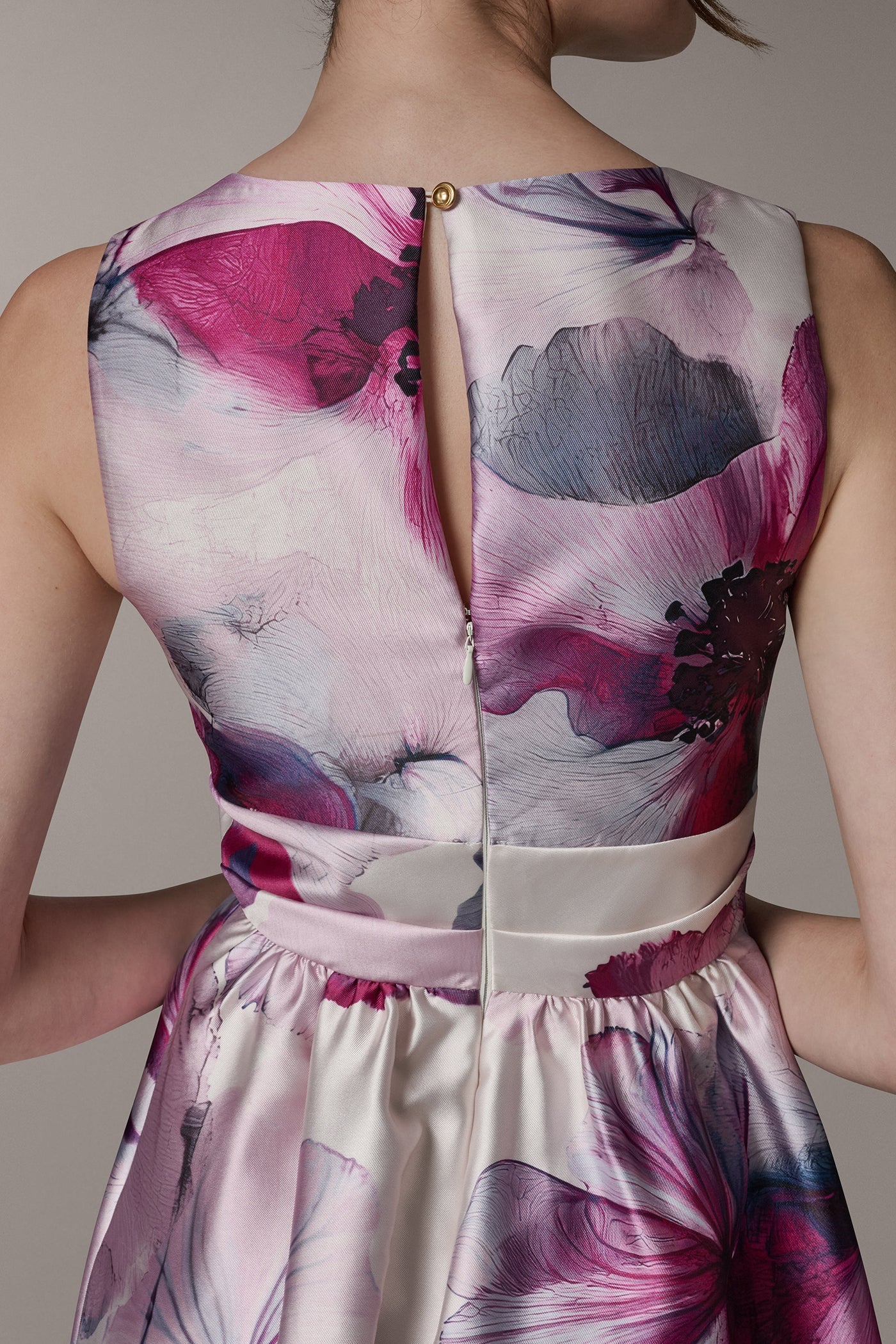 SLEEVELESS FIT AND FLARE GOWN