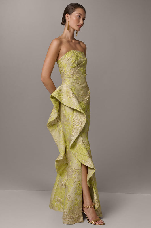 STRAPLESS RUFFLE TRUMPET GOWN