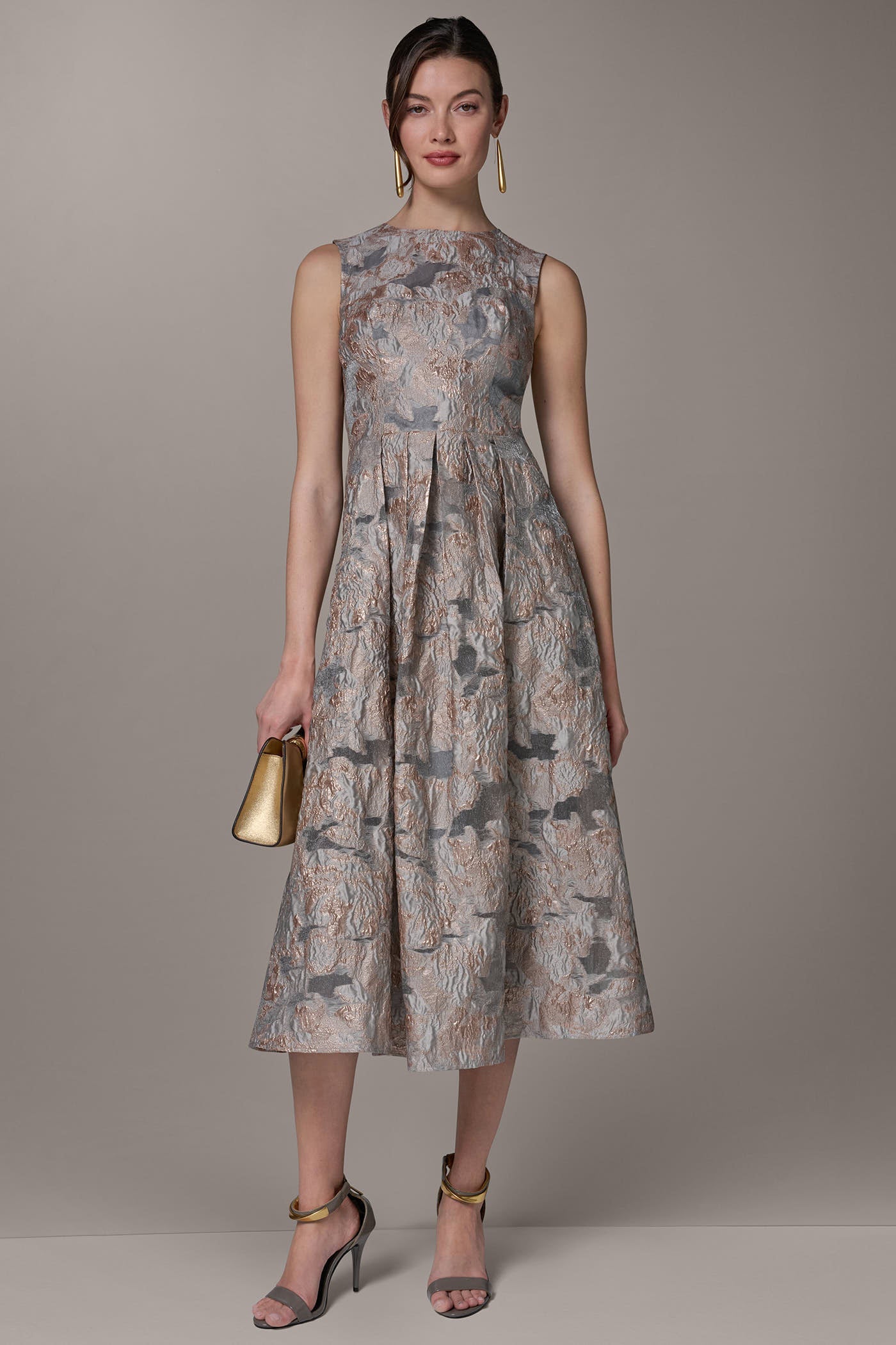 SLEEVELESS FLORAL MIDI FIT AND FLARE GOWN