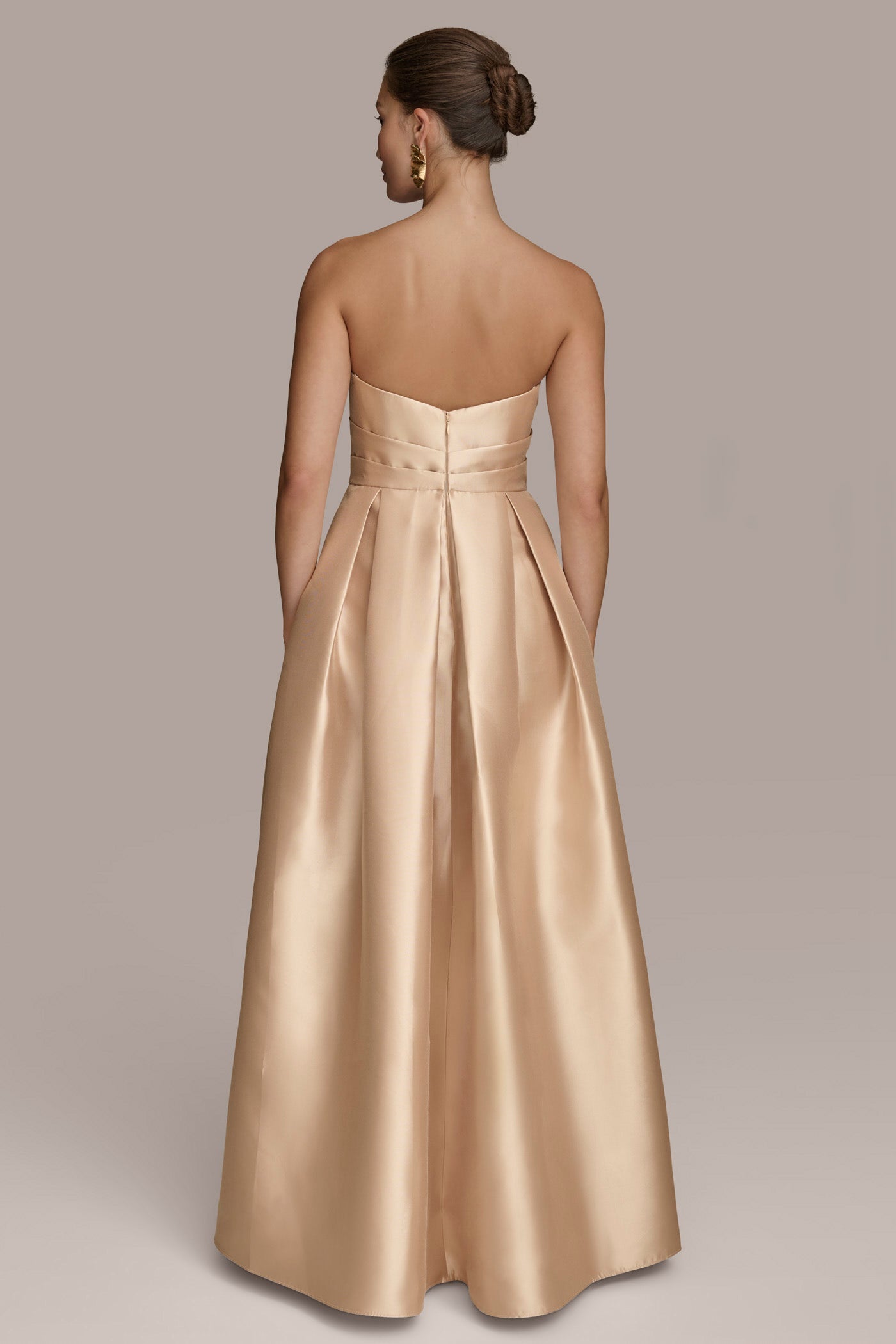 MIKADO STRAPLESS SWEETHEART BALL GOWN