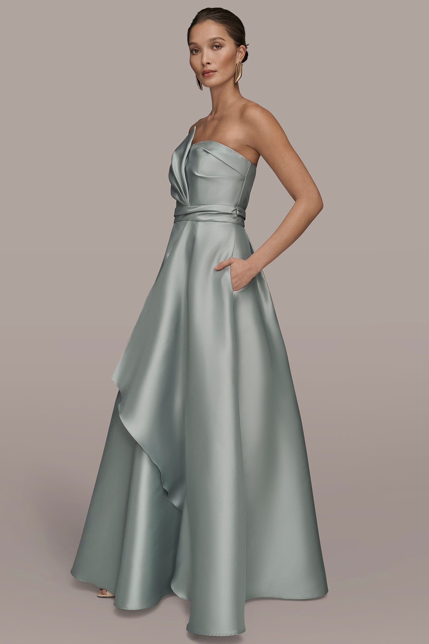 MIKADO SATIN STRAPLESS GOWN