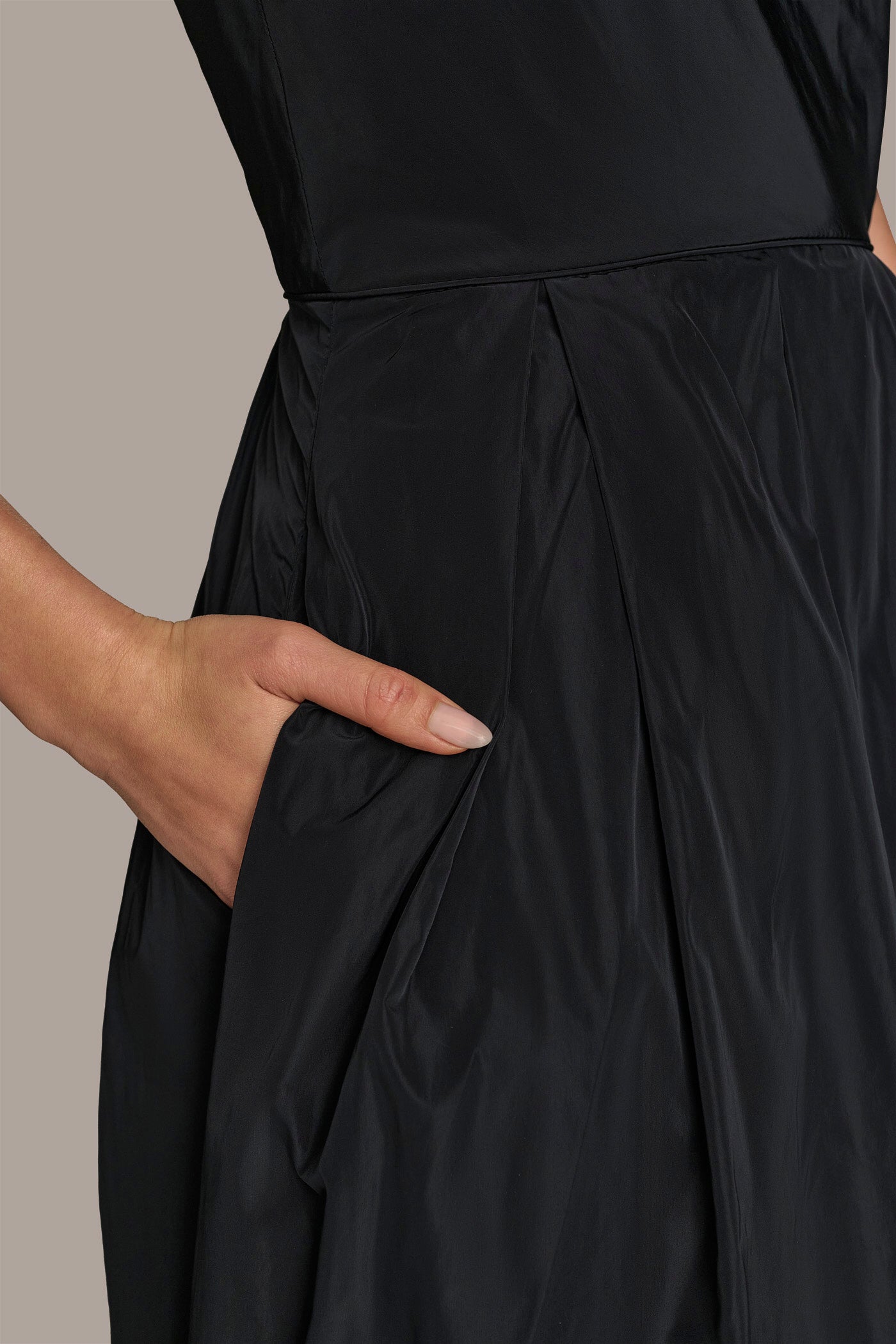 TAFFETA ONE-SHOULDER BALL GOWN
