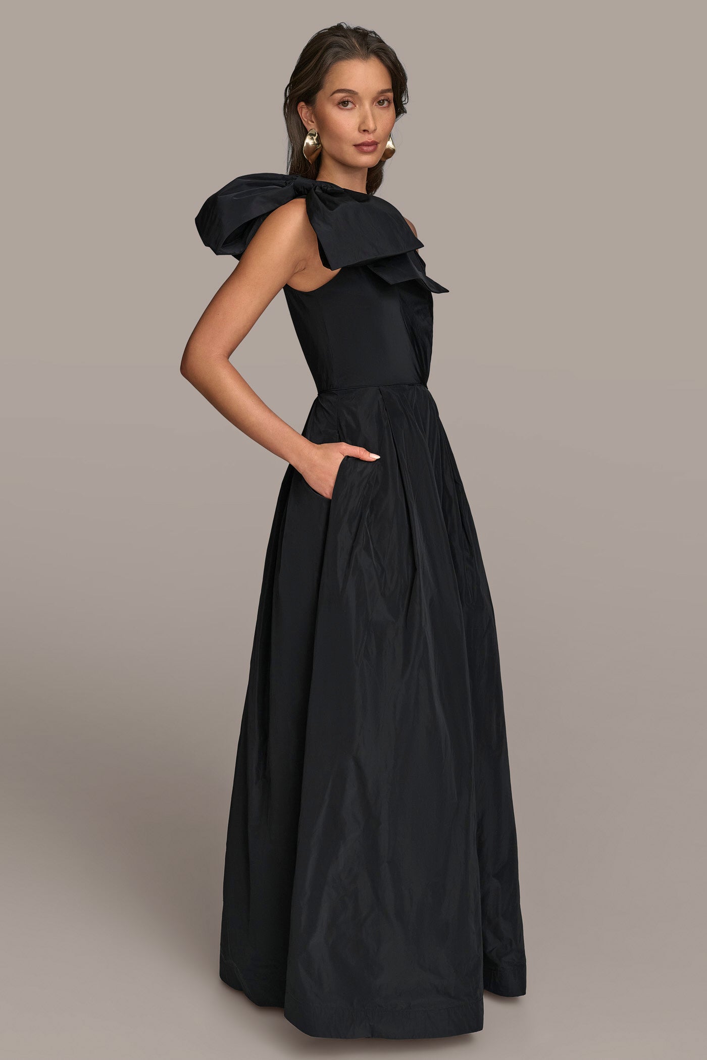 TAFFETA ONE-SHOULDER BALL GOWN