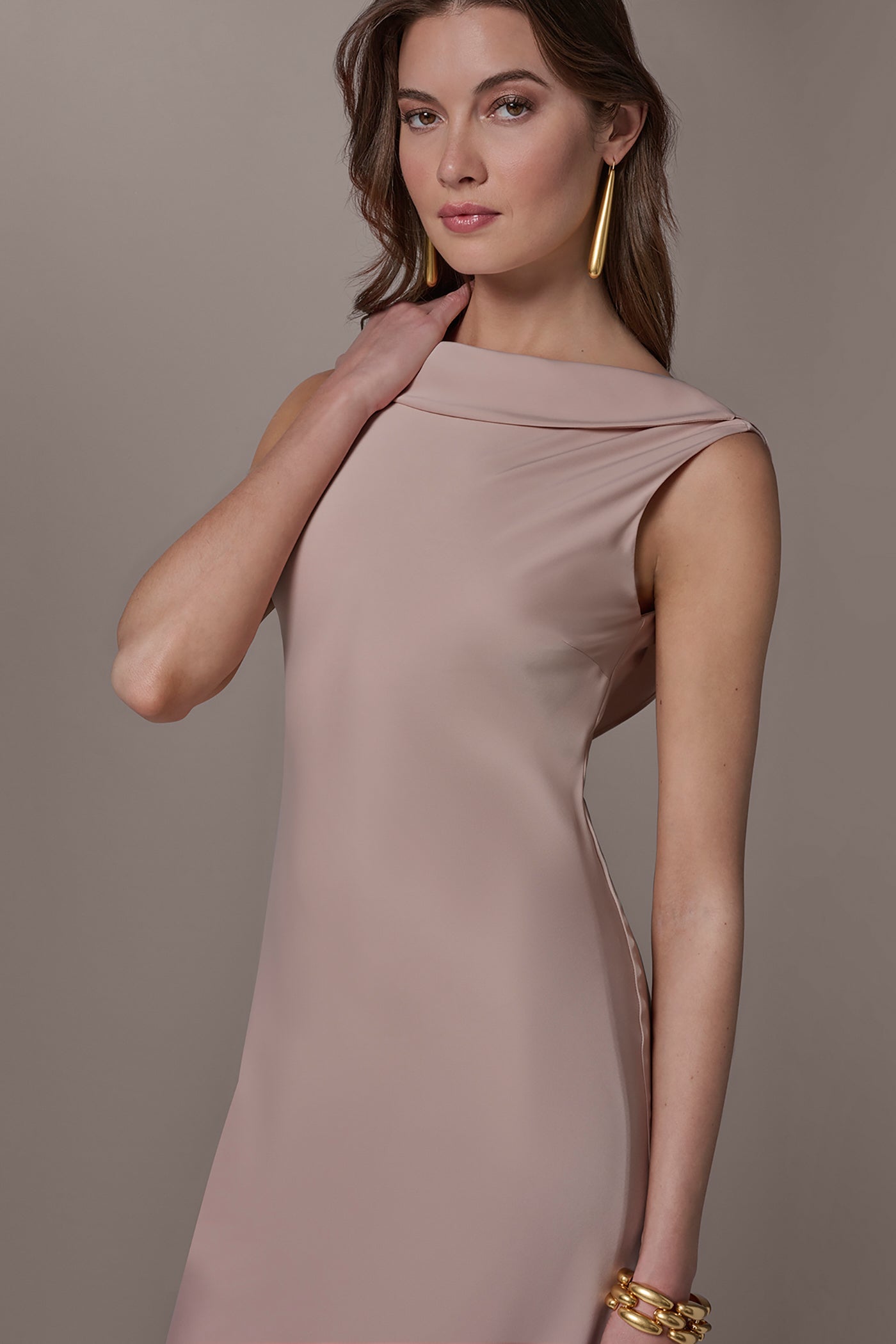 SATIN RUFFLE BACK GOWN