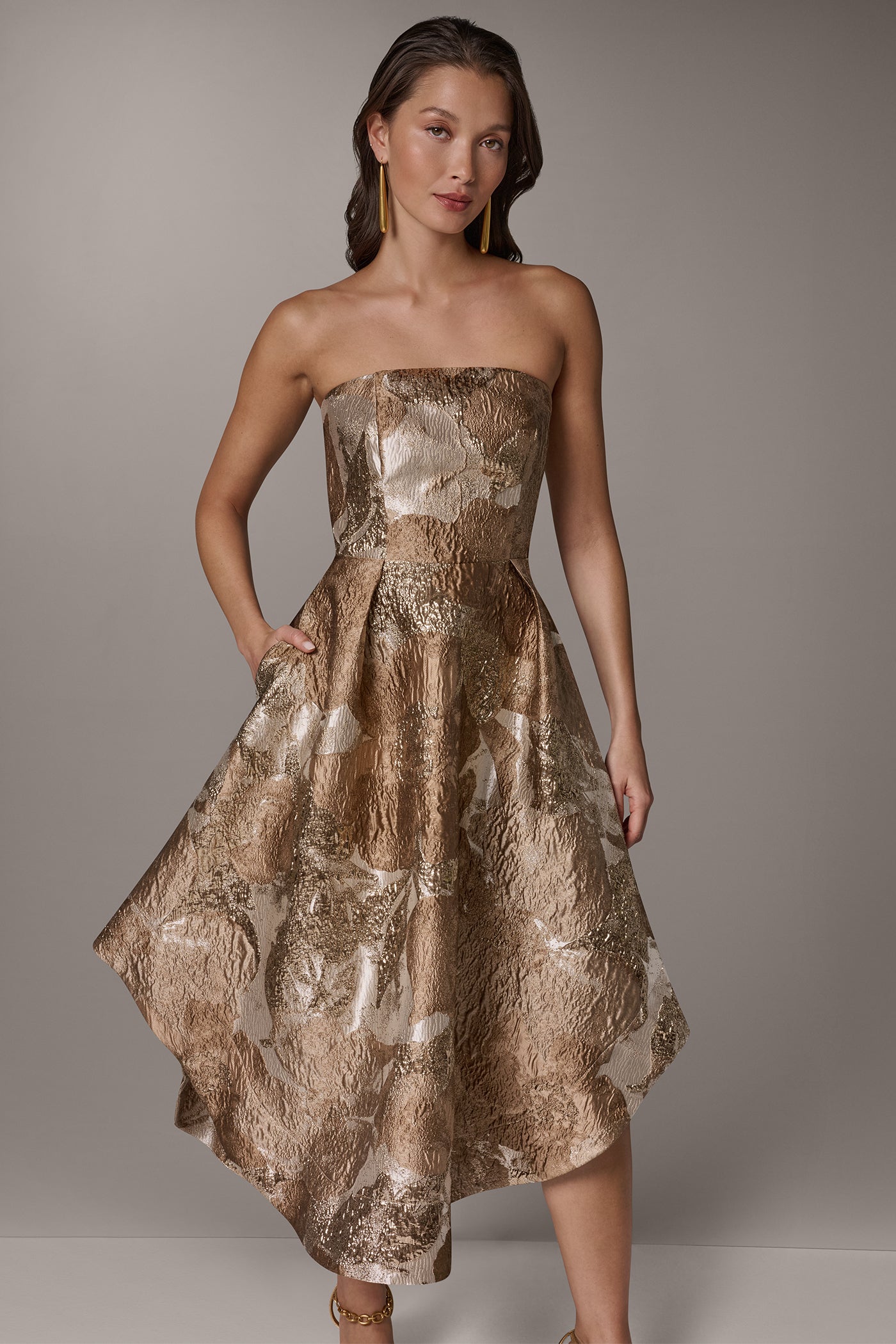 BROCADE STRAPLESS PLEATED MIDI GOWN