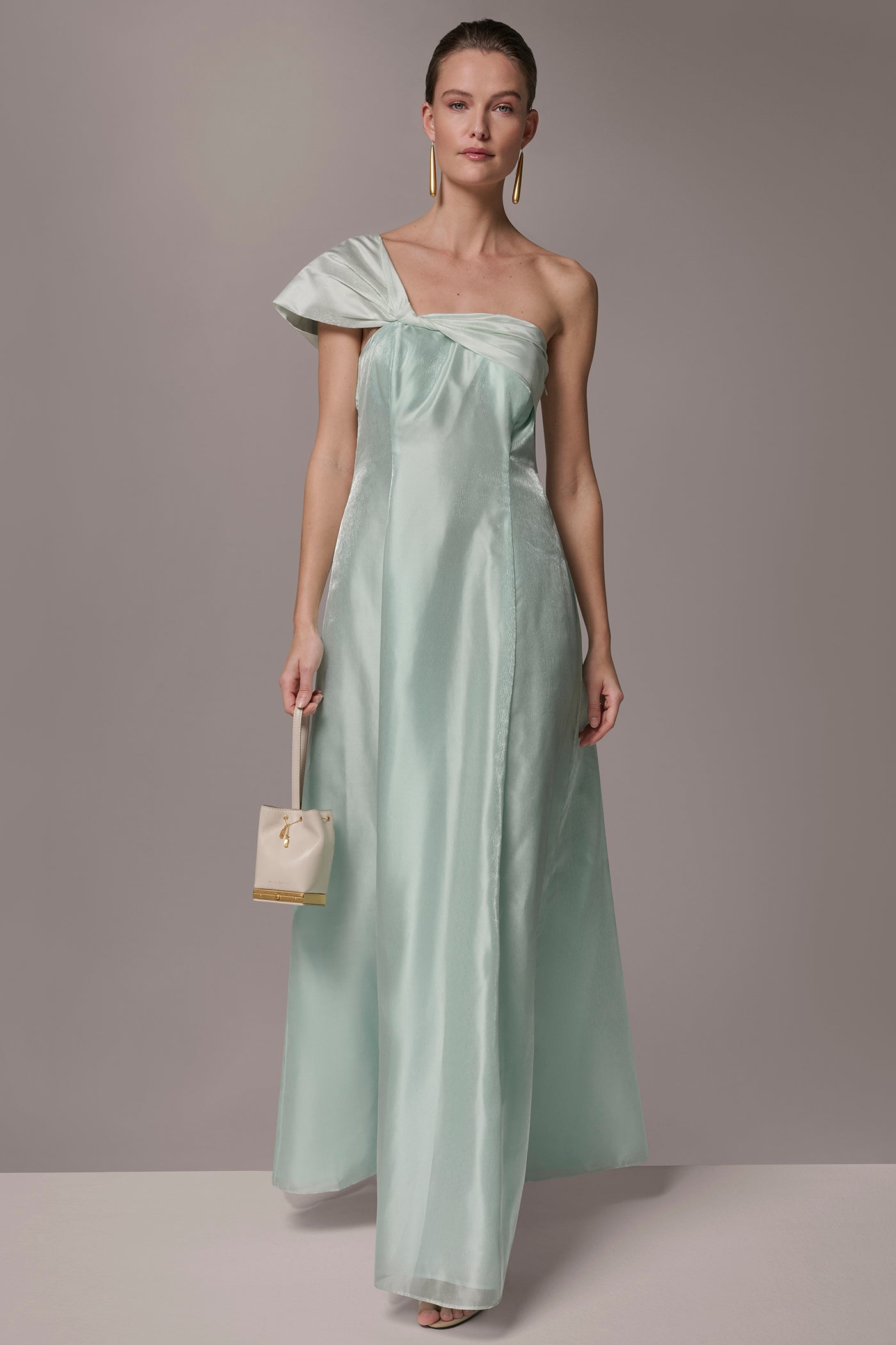 ORGANZA TWIST ONE-SHOULDER BALL GOWN