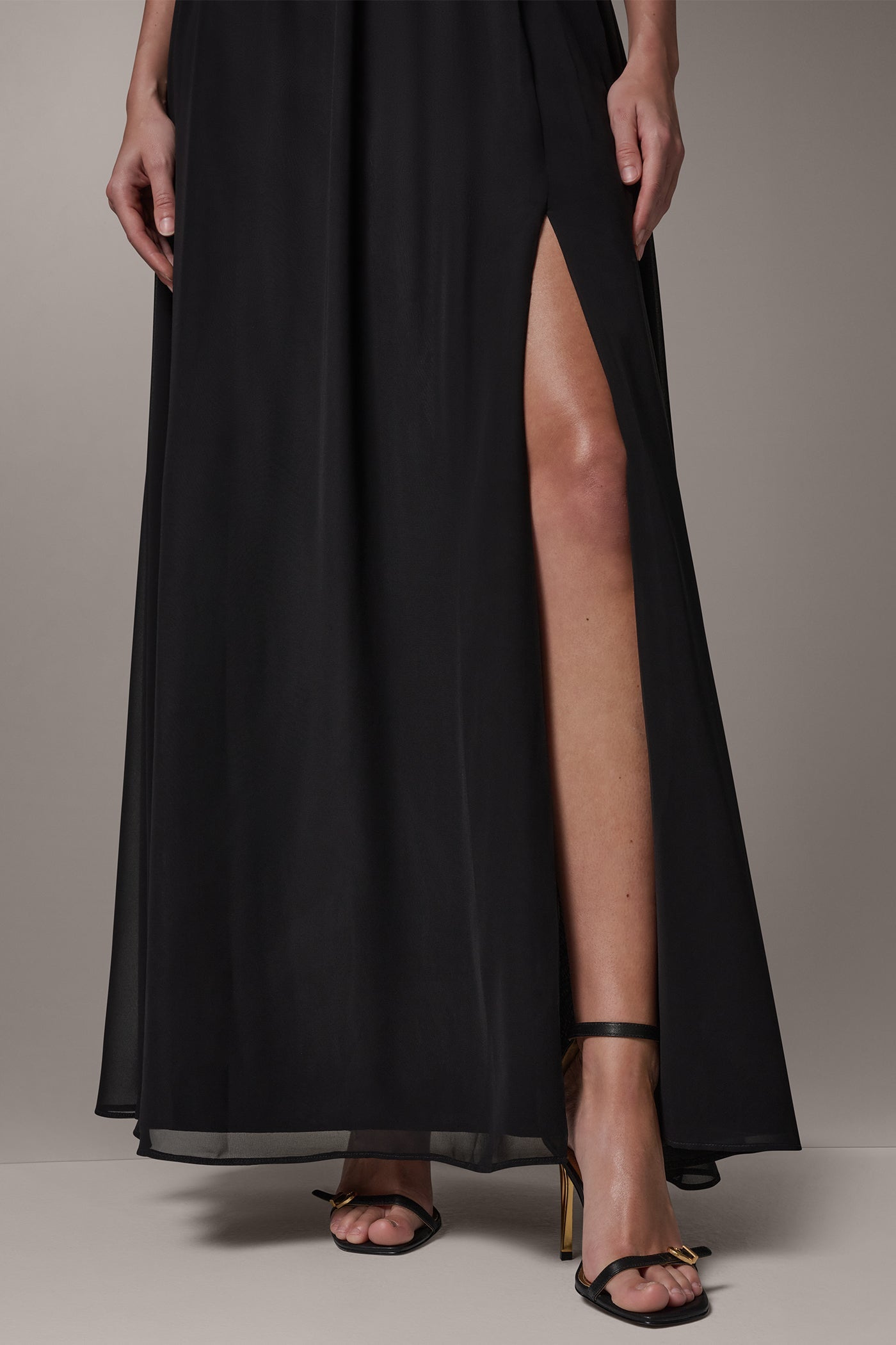 MIKADO AND CHIFFON STRAPLESS TWIST GOWN
