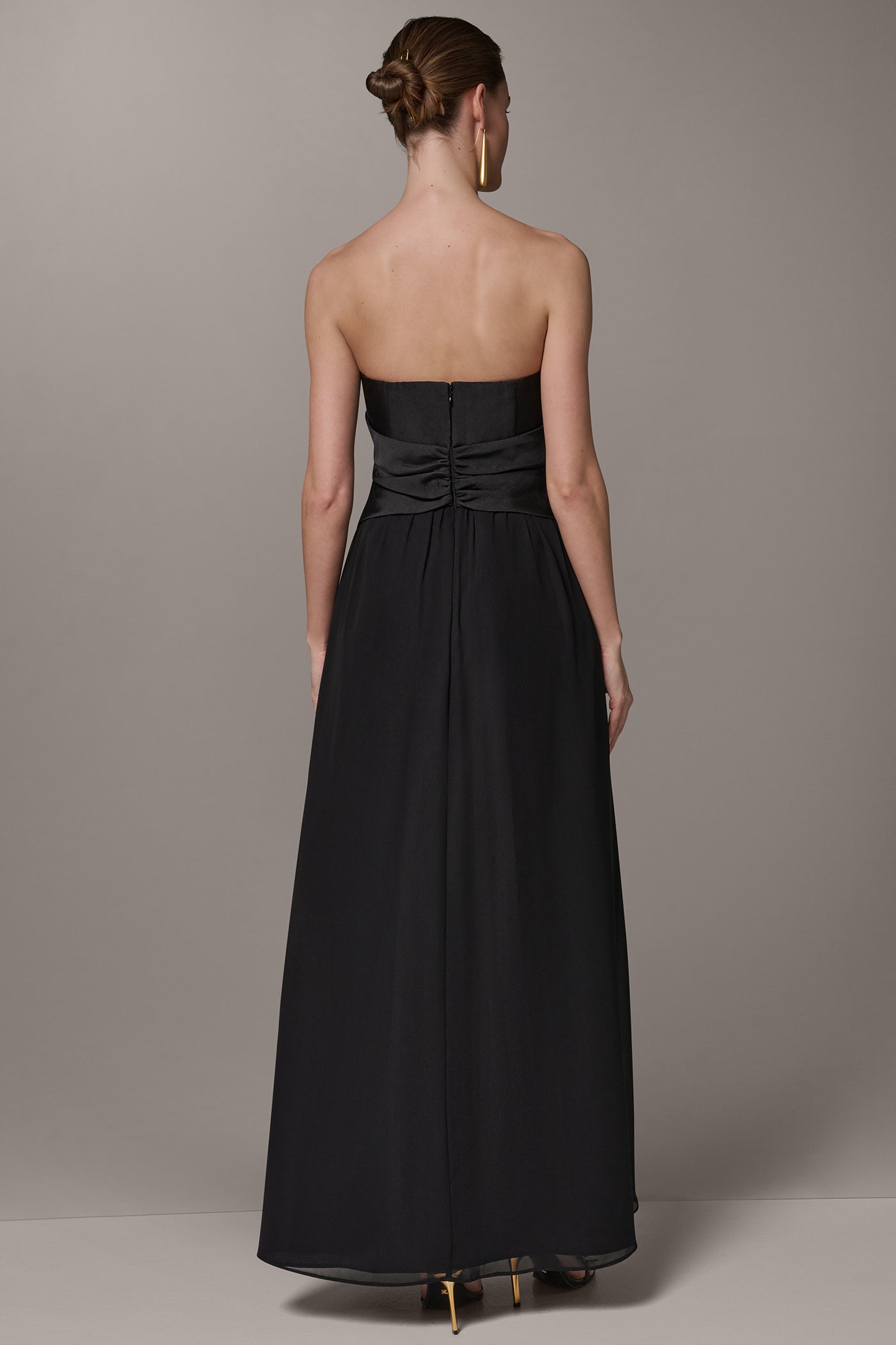 MIKADO AND CHIFFON STRAPLESS TWIST GOWN