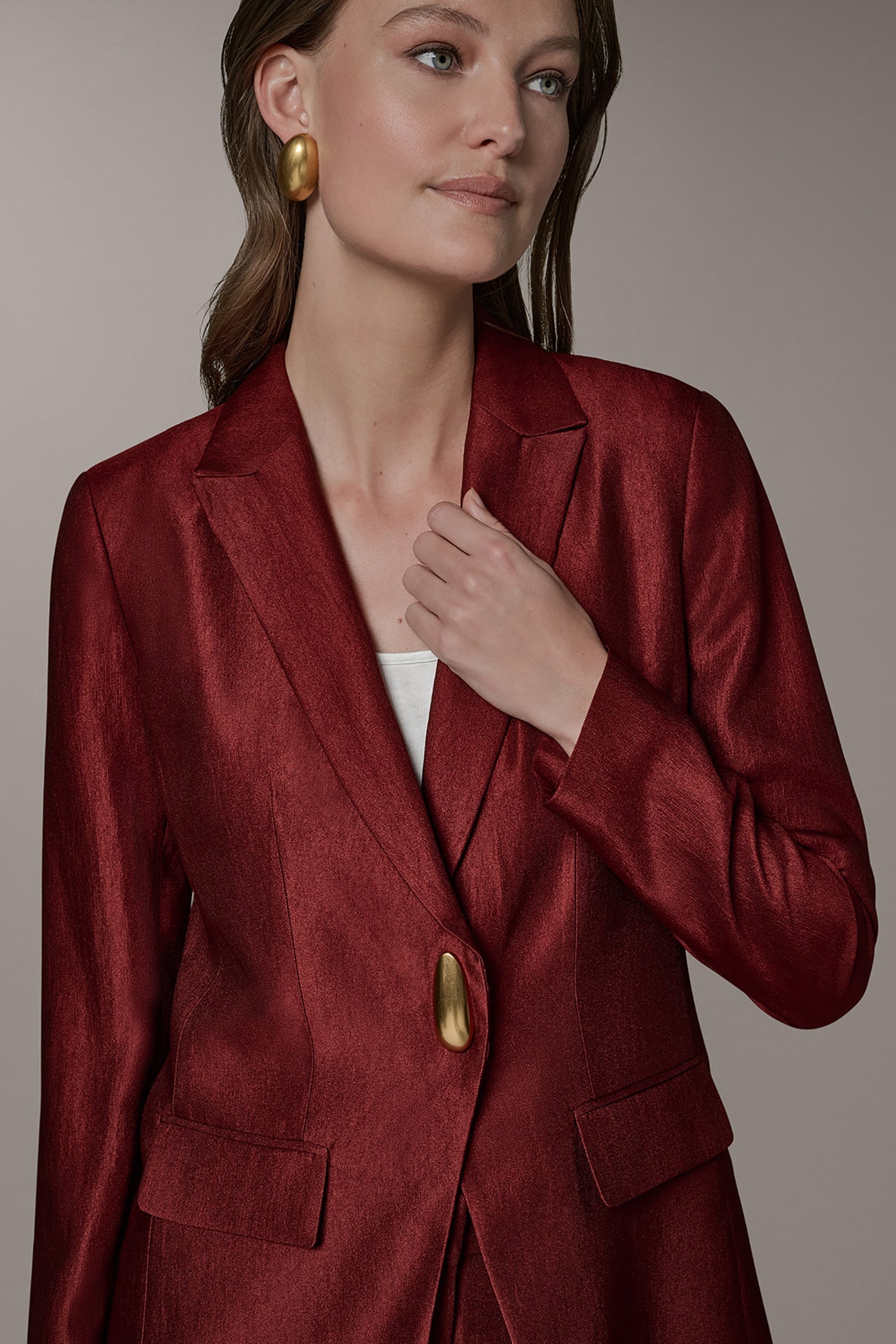 ONE-BUTTON JACKET