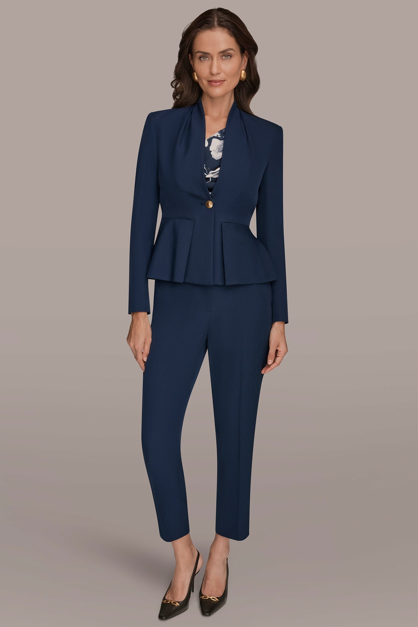 COLLARLESS PLEATED PEPLUM BLAZER